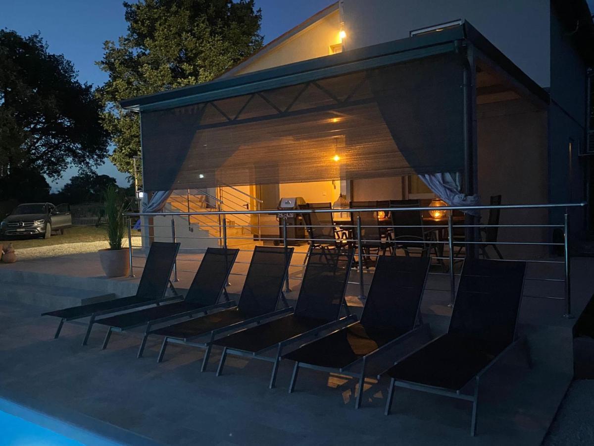 Naturia Holiday House Medulin Buitenkant foto